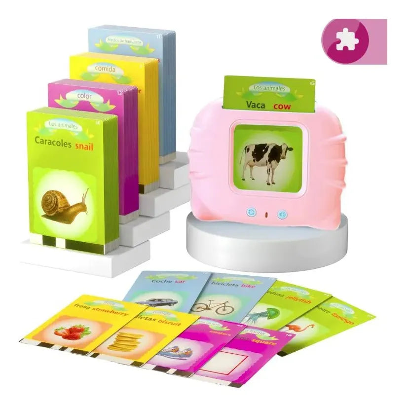 Lector educativo portátil con tarjetas de aprendizaje bilingüe que convierte la enseñanza del inglés y español en una experiencia divertida, segura y enriquecedora para el desarrollo del lenguaje infantil.